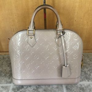 LOUIS VUITTON Alma Vernis PM